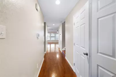 5666 Hunters Bend Lane, Dallas, TX 75249 - Photo 4