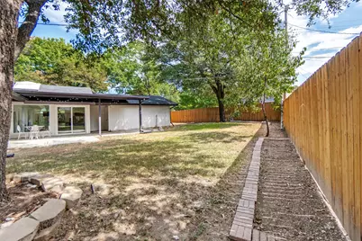 9038 Flicker Lane, Dallas, TX 75238 - Photo 24