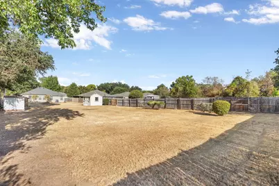 2721 Carten Street, Fort Worth, TX 76112 - Photo 36