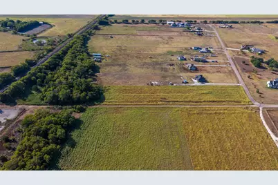 4401 Fox Street, Cleburne, TX 76033 - Photo 10