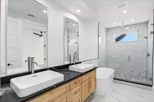 408 Rayner Ave, Fort Worth, TX 76111 - Photo 10