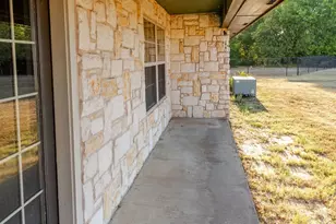 1209 Maple St, Honey Grove, TX 75446 - Photo 28