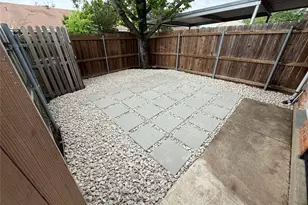 66 W Mountain Creek Dr, Grand Prairie, TX 75052 - Photo 14