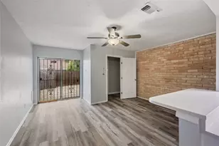 66 W Mountain Creek Dr, Grand Prairie, TX 75052 - Photo 2