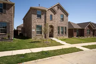 2349 Opaline Dr, Little Elm, TX 76227 - Photo 2