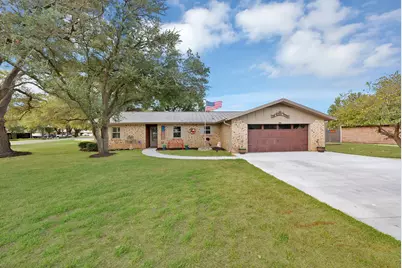 4101 Newport Bay Court, Granbury, TX 76049 - Photo 2