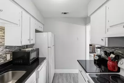 13915 Brookgreen Drive, Dallas, TX 75240 - Photo 16