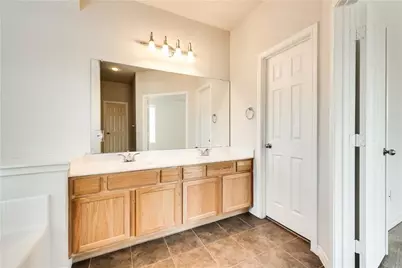 5601 Millers Creek Drive, Denton, TX 76226 - Photo 14
