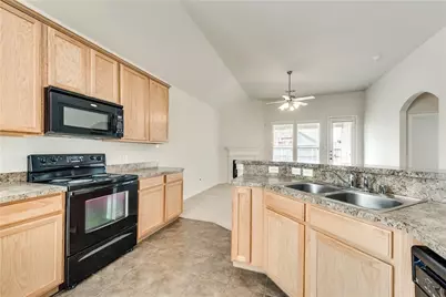 5601 Millers Creek Drive, Denton, TX 76226 - Photo 8