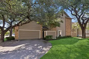 8418 Towneship Ln, Dallas, TX 75243 - Photo 2