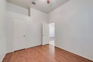 2760 Beacon Hill Dr, Rockwall, TX 75087 - Photo 8