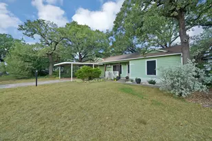 1104 Glenda Dr, Bedford, TX 76022 - Photo 2