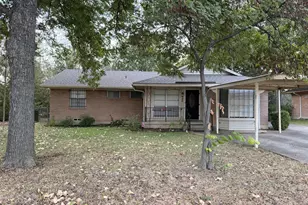 924 Monterey Dr, Denton, TX 76209 - Photo 1