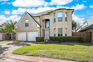 204 Arbor Creek Dr, Euless, TX 76039 - Photo 2
