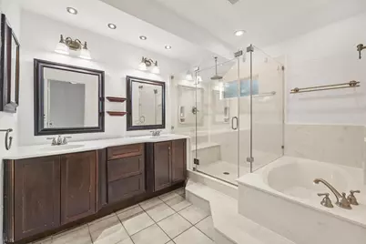 800 Fallen Leaf Court, Irving, TX 75063 - Photo 18