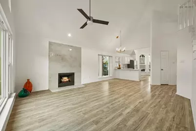 800 Fallen Leaf Court, Irving, TX 75063 - Photo 10