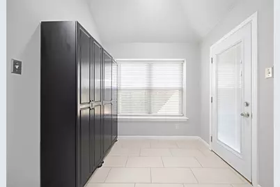 2202 Ashwood Court, Carrollton, TX 75006 - Photo 10