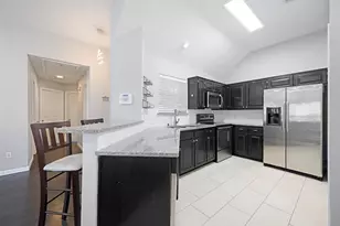 2202 Ashwood Ct, Carrollton, TX 75006 - Photo 8
