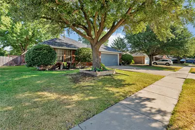 351 Meador Lane, Burleson, TX 76028 - Photo 4