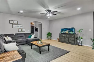 351 Meador Ln, Burleson, TX 76028 - Photo 8