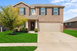 1209 Waggoner Dr, Aubrey, TX 76227 - Photo 2