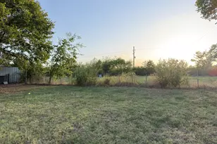 803 N U.S. Hwy 69, Celeste, TX 75423 - Photo 30