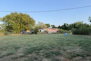 803 N U.S. Hwy 69, Celeste, TX 75423 - Photo 28