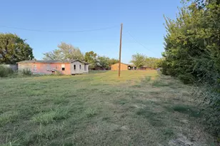 803 N U.S. Hwy 69, Celeste, TX 75423 - Photo 18