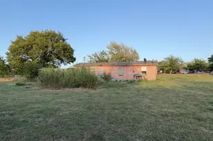 803 N U.S. Hwy 69, Celeste, TX 75423 - Photo 22