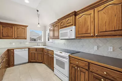103 Crestway Drive #26, Cedar Hill, TX 75104 - Photo 10