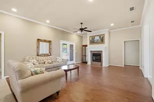 103 Crestway Dr, Cedar Hill, TX 75104 - Photo 6
