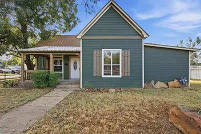 901 W 8th Street, Cisco, TX 76437 - Photo 2