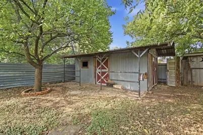 901 W 8th Street, Cisco, TX 76437 - Photo 28