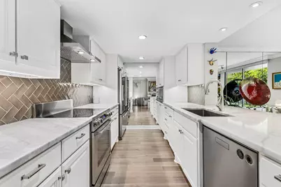 3621 Turtle Creek Boulevard #2D, Dallas, TX 75219 - Photo 4