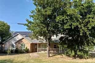 401 Pine Ln, Tolar, TX 76476 - Photo 1
