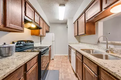600 Grand #108, Arlington, TX 76010 - Photo 6