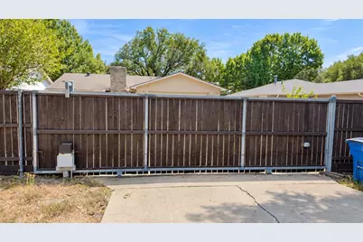 8508 Londonderry Lane, Dallas, TX 75228 - Photo 26