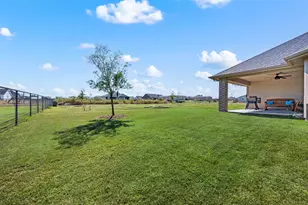 123 Mossy Creek Trail, Rhome, TX 76078 - Photo 36