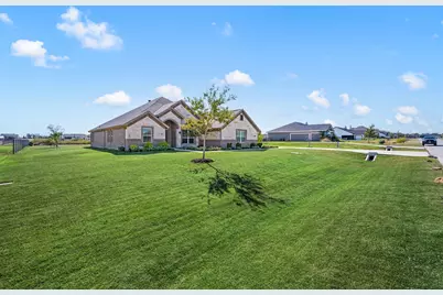 123 Mossy Creek Trail, Rhome, TX 76078 - Photo 6