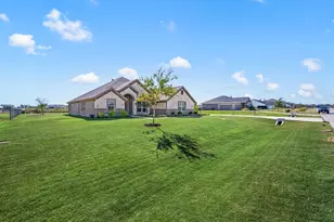 123 Mossy Creek Trail, Rhome, TX 76078 - Photo 6