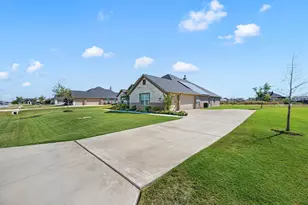 123 Mossy Creek Trail, Rhome, TX 76078 - Photo 4