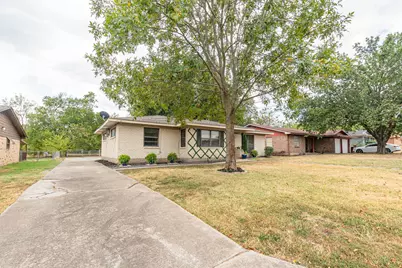 3207 Eastland Avenue, Greenville, TX 75402 - Photo 4