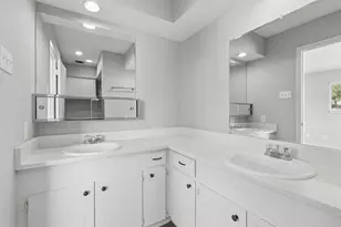 2413 Woodoak Ct, Irving, TX 75060 - Photo 20