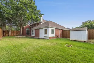3817 Peppertree Dr, Carrollton, TX 75007 - Photo 24