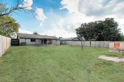 9829 Grove Oaks Valley, Dallas, TX 75217 - Photo 18