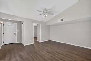 6049 McAfee Dr, The Colony, TX 75056 - Photo 4