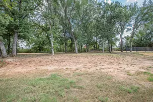 113 Oaks Spgs Ln, Weatherford, TX 76087 - Photo 38