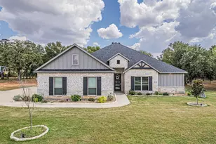 113 Oaks Spgs Ln, Weatherford, TX 76087 - Photo 1