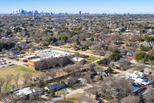 1727 Whittier Ave, Dallas, TX 75218 - Photo 1