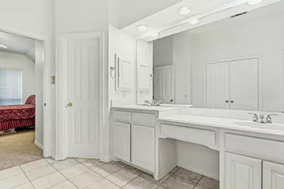 2900 Woodhaven Drive, Grapevine, TX 76051 - Photo 16